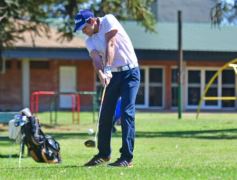 Foto de la galería: Santiago Warenycia ganó el Campeonato de Golf del Tacurú