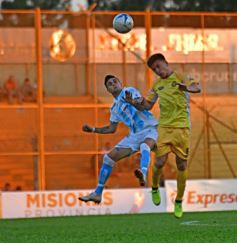 Foto de la galería: Las postales del debut del Colectivero en el Argentino A