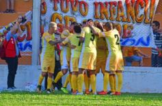 Foto de la galería: Las postales del debut del Colectivero en el Argentino A