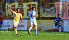 Foto de la galería: Las postales del debut del Colectivero en el Argentino A