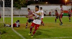 Foto de la galería: Copa Posadeña: Huracán gritó campeón