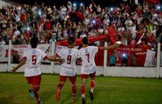 Foto de la galería: Copa Posadeña: Huracán gritó campeón