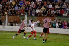 Foto de la galería: Copa Posadeña: Huracán gritó campeón