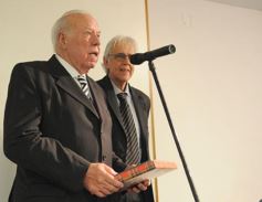Foto de la galería: FECOPROMI distinguió a los profesionales del año