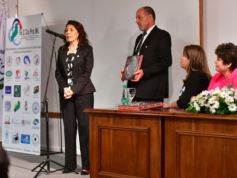 Foto de la galería: FECOPROMI distinguió a los profesionales del año