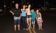 Foto de la galería: Un clásico, la Estudiantina posadeña, brilló como siempre en la costanera