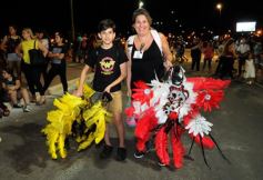 Foto de la galería: Un clásico, la Estudiantina posadeña, brilló como siempre en la costanera