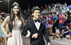 Foto de la galería: Un clásico, la Estudiantina posadeña, brilló como siempre en la costanera