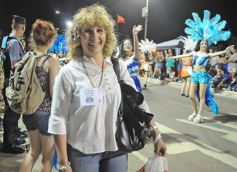 Foto de la galería: Un clásico, la Estudiantina posadeña, brilló como siempre en la costanera