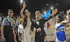 Foto de la galería: Un clásico, la Estudiantina posadeña, brilló como siempre en la costanera