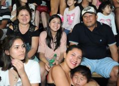 Foto de la galería: Un clásico, la Estudiantina posadeña, brilló como siempre en la costanera