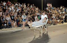 Foto de la galería: Un clásico, la Estudiantina posadeña, brilló como siempre en la costanera