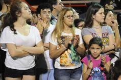 Foto de la galería: Un clásico, la Estudiantina posadeña, brilló como siempre en la costanera