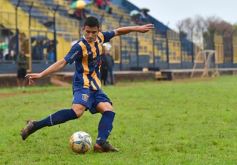 Foto de la galería: Mitre fue contundente ante Candelaria: 4 a 1