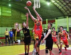 Foto de la galería: Siglo XXI dio el batacazo: derrotó a Tokio en Posadas