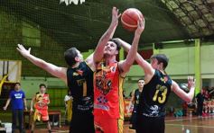 Foto de la galería: Siglo XXI dio el batacazo: derrotó a Tokio en Posadas