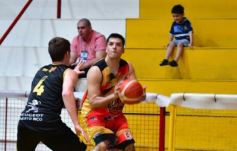 Foto de la galería: Siglo XXI dio el batacazo: derrotó a Tokio en Posadas