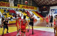 Foto de la galería: Siglo XXI dio el batacazo: derrotó a Tokio en Posadas