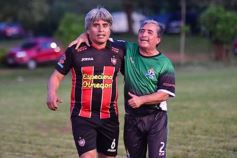 Foto de la galería: Glorias de Misiones y de Chacarita jugaron un amistoso inolvidable en el Club de Educación