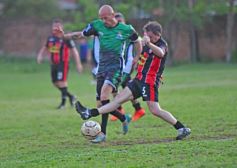 Foto de la galería: Glorias de Misiones y de Chacarita jugaron un amistoso inolvidable en el Club de Educación