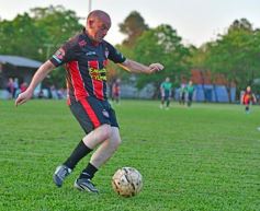 Foto de la galería: Glorias de Misiones y de Chacarita jugaron un amistoso inolvidable en el Club de Educación