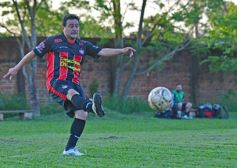 Foto de la galería: Glorias de Misiones y de Chacarita jugaron un amistoso inolvidable en el Club de Educación