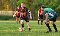 Foto de la galería: Glorias de Misiones y de Chacarita jugaron un amistoso inolvidable en el Club de Educación