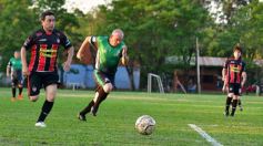 Foto de la galería: Glorias de Misiones y de Chacarita jugaron un amistoso inolvidable en el Club de Educación