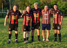 Foto de la galería: Glorias de Misiones y de Chacarita jugaron un amistoso inolvidable en el Club de Educación
