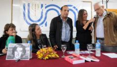 Foto de la galería: Homenaje a Carlos Tereszecuk en Humanidades: descubren un mural en memoria del estudiante asesinado