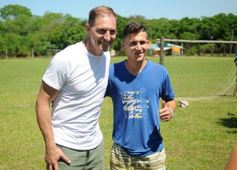 Foto de la galería: Ejemplo de humildad y calidad humana: Pitana visitó el penal de Loreto para un evento deportivo