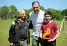 Foto de la galería: Ejemplo de humildad y calidad humana: Pitana visitó el penal de Loreto para un evento deportivo