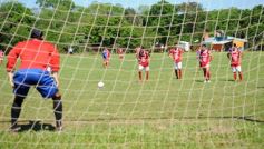 Foto de la galería: Ejemplo de humildad y calidad humana: Pitana visitó el penal de Loreto para un evento deportivo