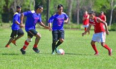 Foto de la galería: Ejemplo de humildad y calidad humana: Pitana visitó el penal de Loreto para un evento deportivo