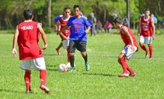 Foto de la galería: Ejemplo de humildad y calidad humana: Pitana visitó el penal de Loreto para un evento deportivo