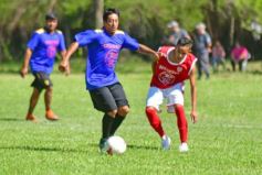 Foto de la galería: Ejemplo de humildad y calidad humana: Pitana visitó el penal de Loreto para un evento deportivo