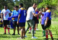 Foto de la galería: Ejemplo de humildad y calidad humana: Pitana visitó el penal de Loreto para un evento deportivo