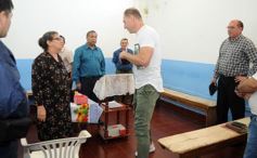 Foto de la galería: Ejemplo de humildad y calidad humana: Pitana visitó el penal de Loreto para un evento deportivo