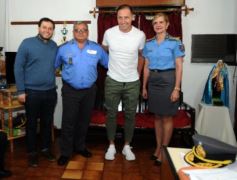 Foto de la galería: Ejemplo de humildad y calidad humana: Pitana visitó el penal de Loreto para un evento deportivo