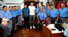 Foto de la galería: Ejemplo de humildad y calidad humana: Pitana visitó el penal de Loreto para un evento deportivo