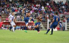 Foto de la galería: Entretenido empate en el clásico posadeño entre Guaraní y Mitre
