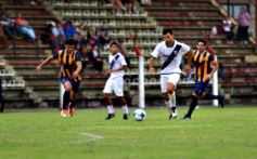 Foto de la galería: Entretenido empate en el clásico posadeño entre Guaraní y Mitre