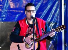 Foto de la galería: Solidaridad y música en la plaza 9 de Julio