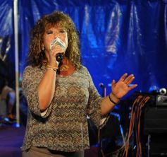 Foto de la galería: Solidaridad y música en la plaza 9 de Julio