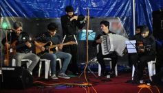 Foto de la galería: Solidaridad y música en la plaza 9 de Julio