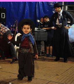 Foto de la galería: Solidaridad y música en la plaza 9 de Julio