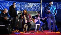 Foto de la galería: Solidaridad y música en la plaza 9 de Julio