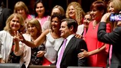 Foto de la galería: Es ley: En Misiones, las listas partidarias deberán alternar hombres y mujeres