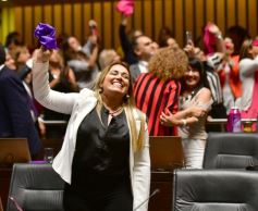 Foto de la galería: Es ley: En Misiones, las listas partidarias deberán alternar hombres y mujeres