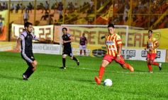 Foto de la galería: La caída de Crucero ante Boca Unidos, en imágenes